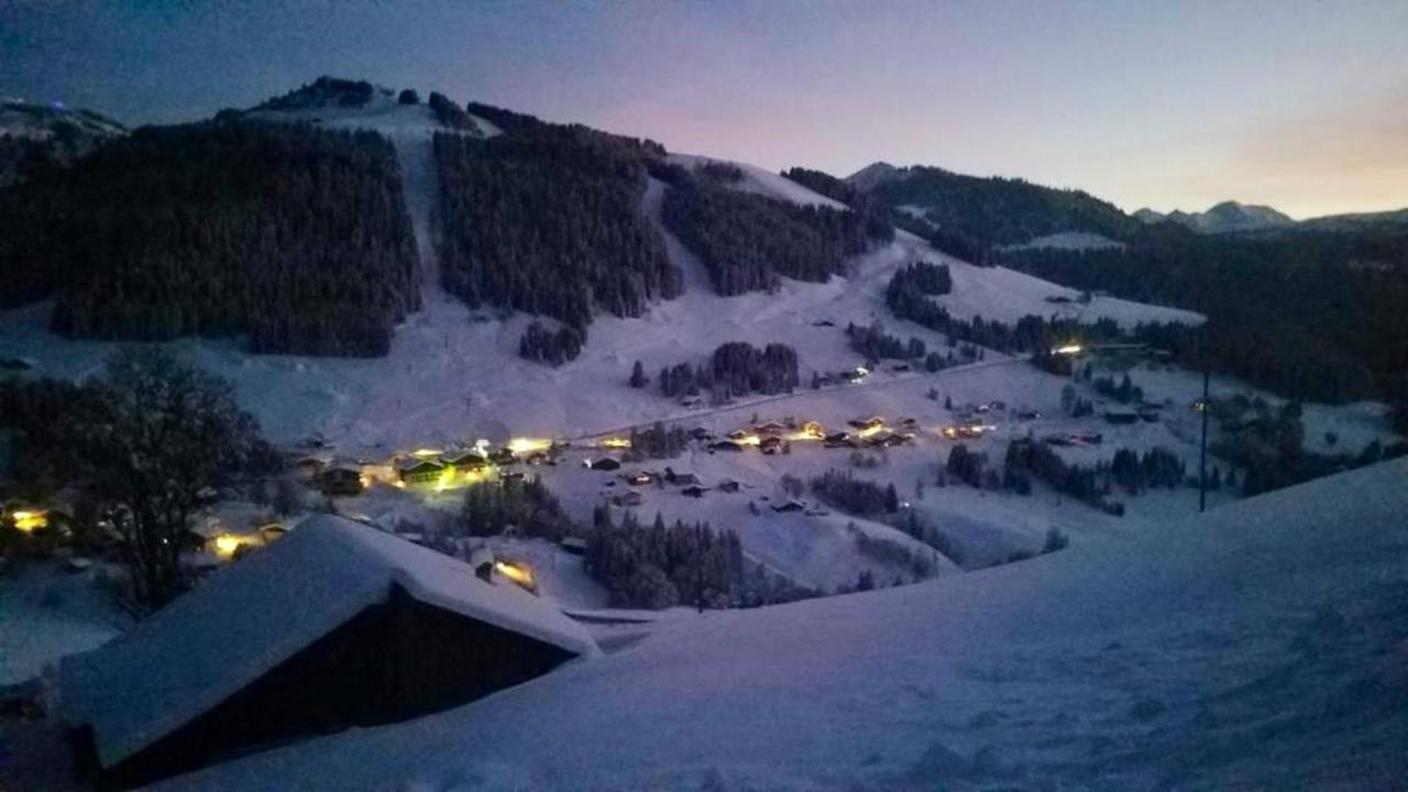 Appartement Confortable Avec Vue Sur La Montagne Notre-Dame-de-Bellecombe Extérieur photo